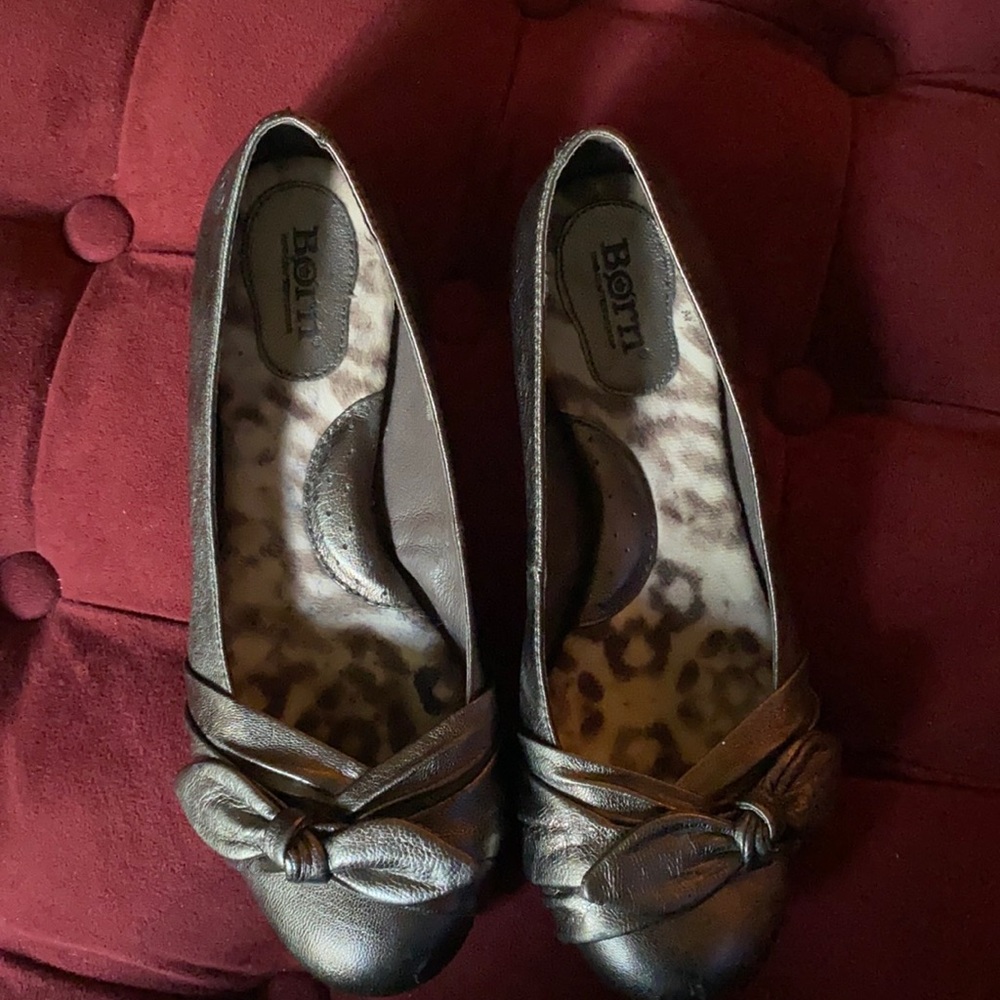 Gunmetal metallic Born ballet flats
